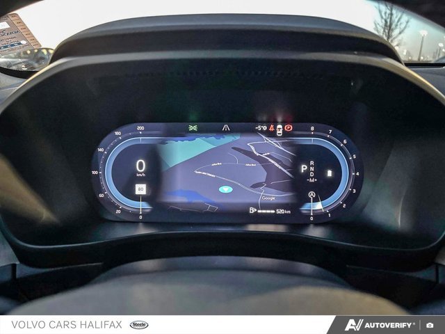 Volvo XC40 Plus Dark Theme 2025-14