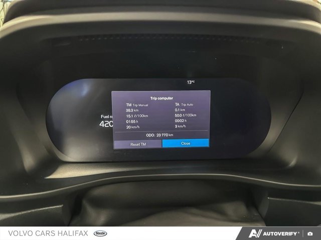 2025 Volvo XC40 Plus Dark Theme-14