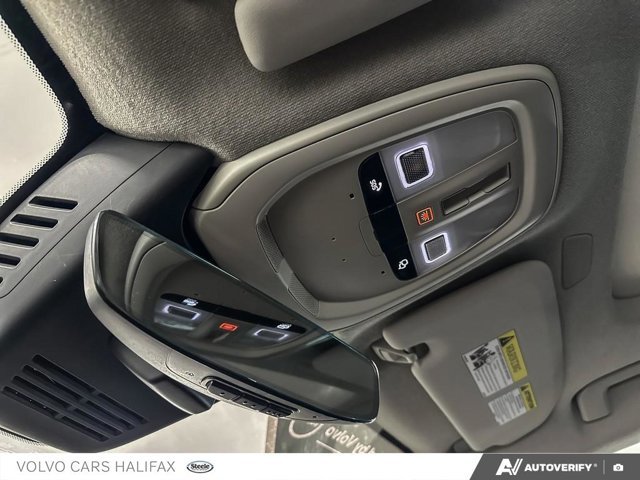 2025 Volvo XC40 Plus Dark Theme-20