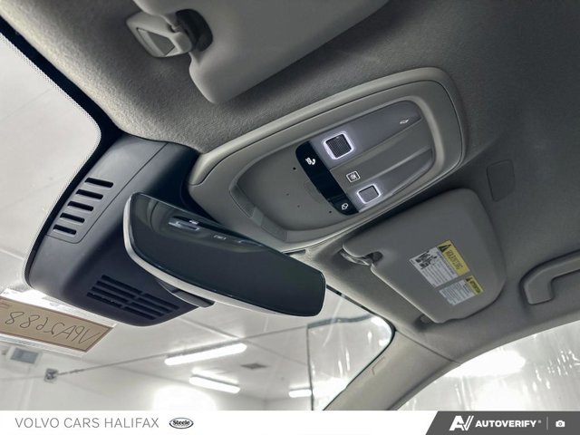 2025 Volvo XC40 Core Bright Theme-20