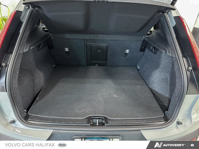 2025 Volvo XC40 Core Bright Theme-11