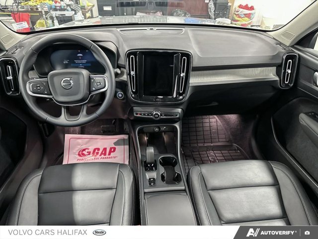 2025 Volvo XC40 Core Bright Theme-23