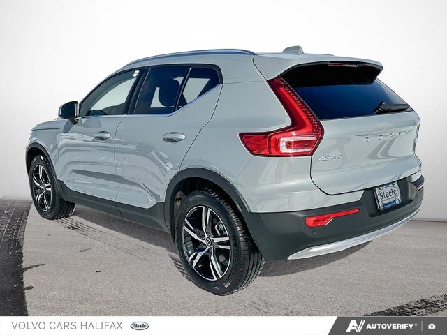 2025 Volvo XC40 Core Bright Theme-3