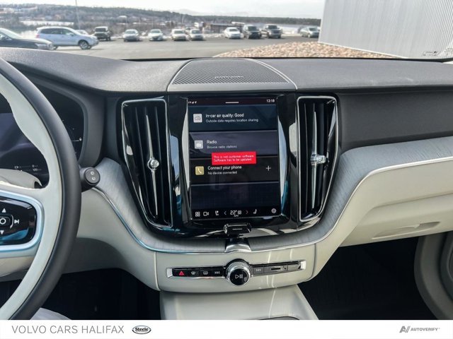 Volvo XC60 Plug-In Hybrid Plus Dark Theme 2025-16