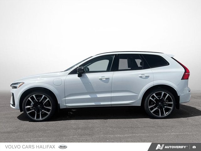 Volvo XC60 Plug-In Hybrid Ultra Dark Theme 2025-2