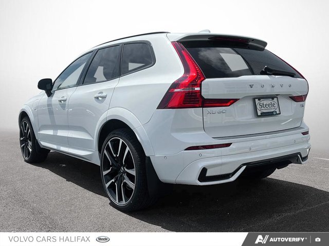 Volvo XC60 Plug-In Hybrid Ultra Dark Theme 2025-3