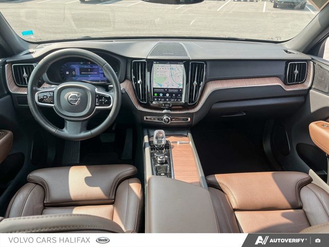 2025 Volvo XC60 Plug-In Hybrid Ultra Dark Theme-21