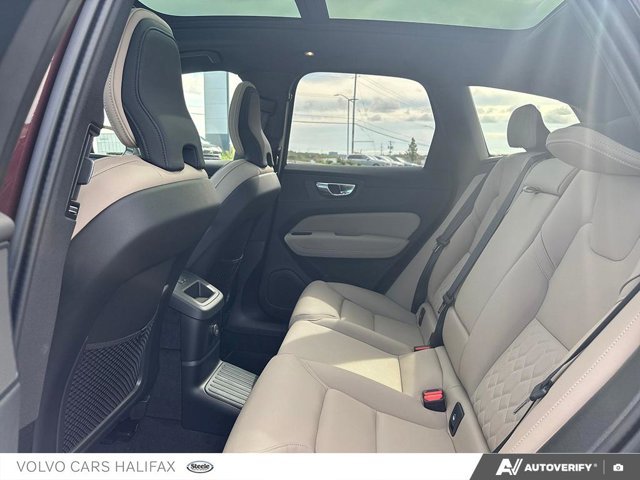 2026 Volvo XC60 Plug-In Hybrid Plus Dark Theme-21