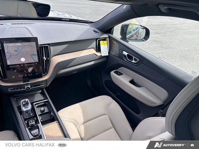 2026 Volvo XC60 Plug-In Hybrid Plus Dark Theme-23