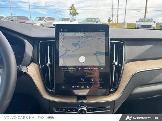 2026 Volvo XC60 Plug-In Hybrid Plus Dark Theme-18