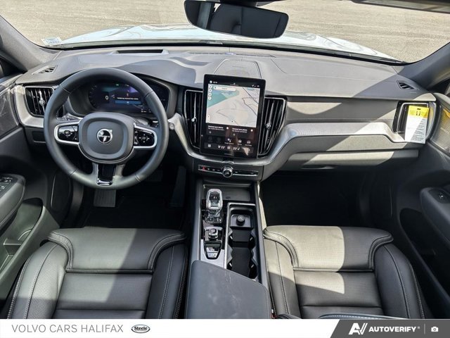 2026 Volvo XC60 Plug-In Hybrid Ultra Black Edition-23