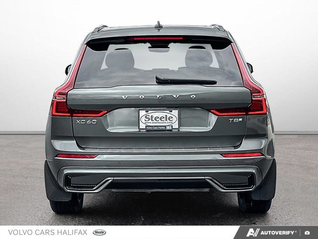 Volvo XC60 Plug-In Hybrid Plus Dark Theme 2026-4