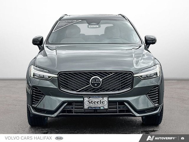 Volvo XC60 Plug-In Hybrid Plus Dark Theme 2026-1