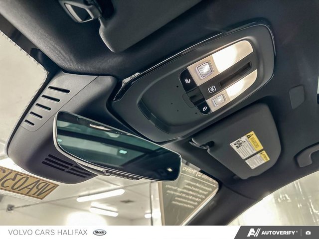 Volvo XC60 Plug-In Hybrid Plus Dark Theme 2026-20