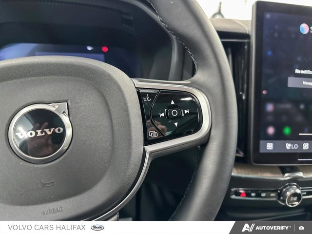 2026 Volvo XC60 Plug-In Hybrid Ultra Dark Theme-15