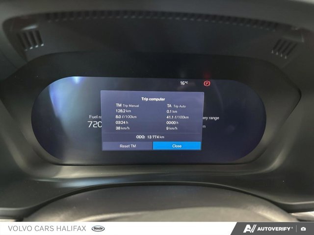 2026 Volvo XC60 Plug-In Hybrid Ultra Dark Theme-14