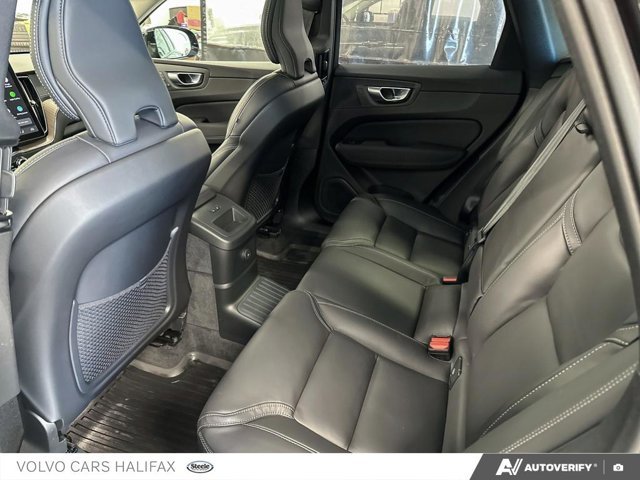 2026 Volvo XC60 Plug-In Hybrid Ultra Dark Theme-22