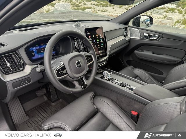 Volvo XC60 Plug-In Hybrid Ultra Black Edition 2026-12