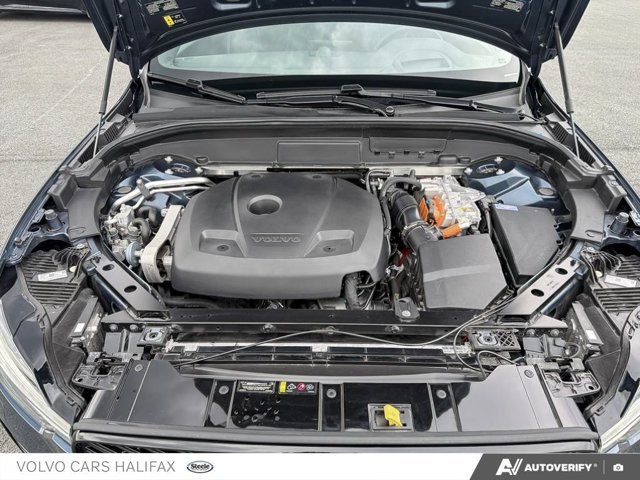 Volvo XC60 Plug-In Hybrid Ultra Black Edition 2026-9