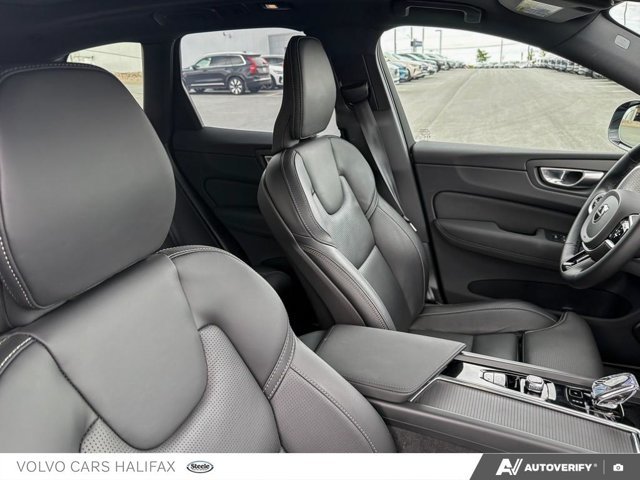 Volvo XC60 Plug-In Hybrid Ultra Black Edition 2026-21