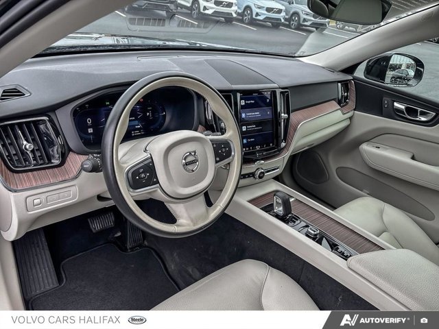 2022 Volvo XC60 Recharge Inscription Expression-12