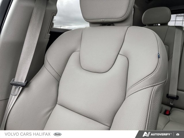 2022 Volvo XC60 Recharge Inscription Expression-19