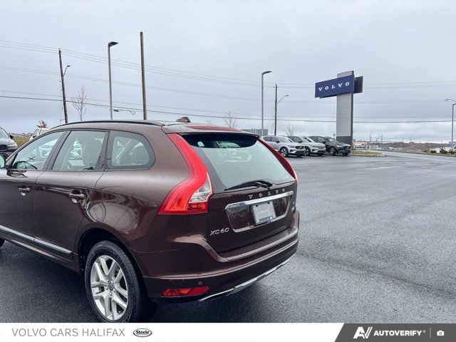 2017 Volvo XC60 T5 Drive-E-9
