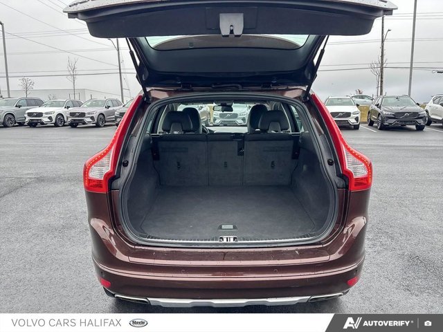2017 Volvo XC60 T5 Drive-E-10