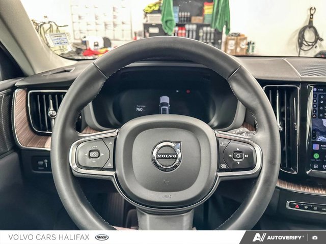 2022 Volvo XC60 Momentum-13