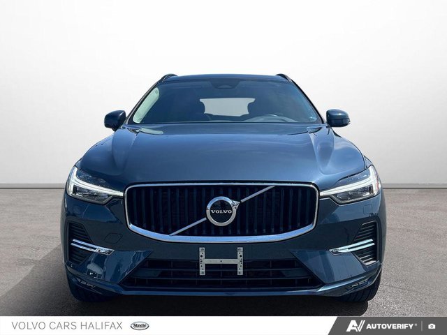 2022 Volvo XC60 Momentum-1