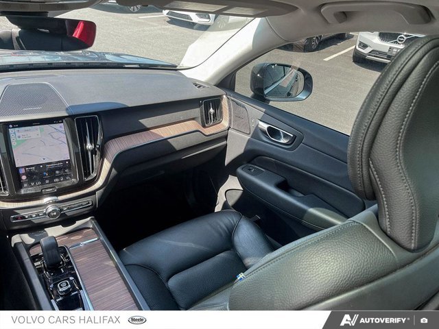 2022 Volvo XC60 Momentum-23