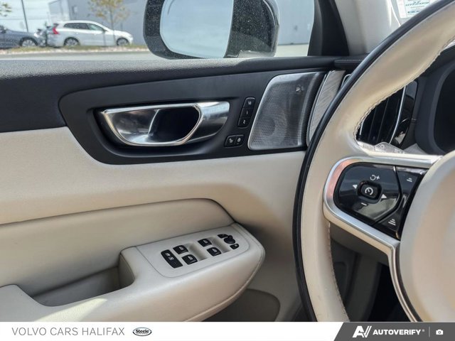 2022 Volvo XC60 Inscription-14