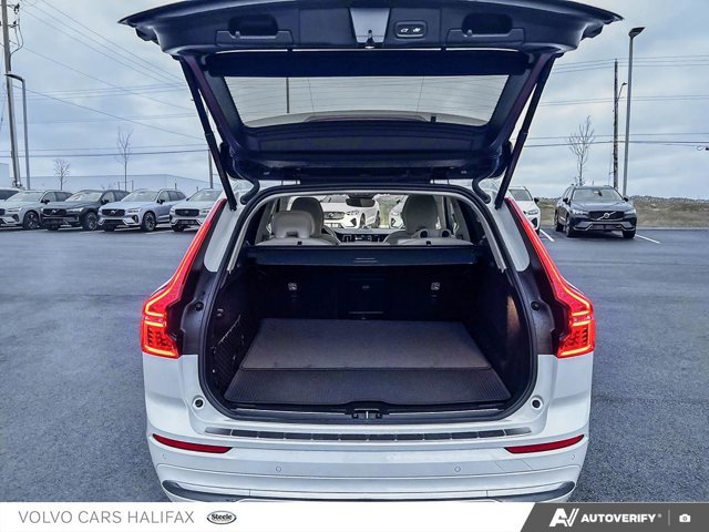 2023 Volvo XC60 Ultimate Bright Theme-11