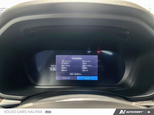 Volvo XC60 Plus Bright Theme 2023-14