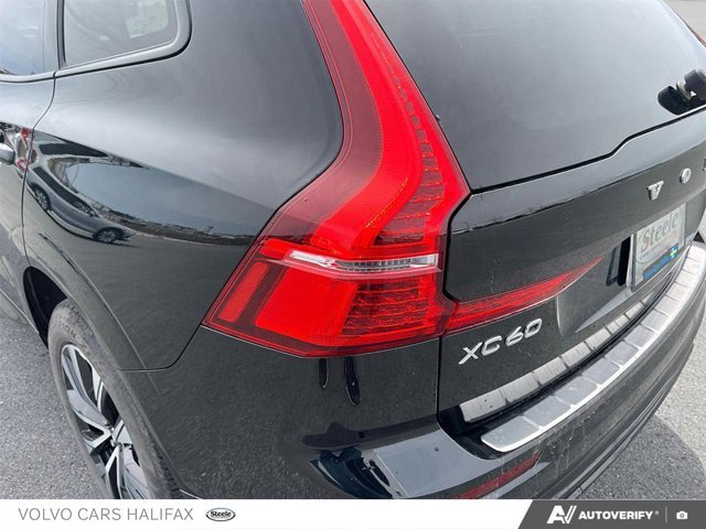 2023 Volvo XC60 Plus Dark Theme-9