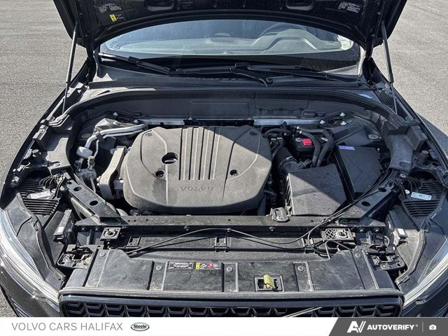 2024 Volvo XC60 Plus Dark Theme-9