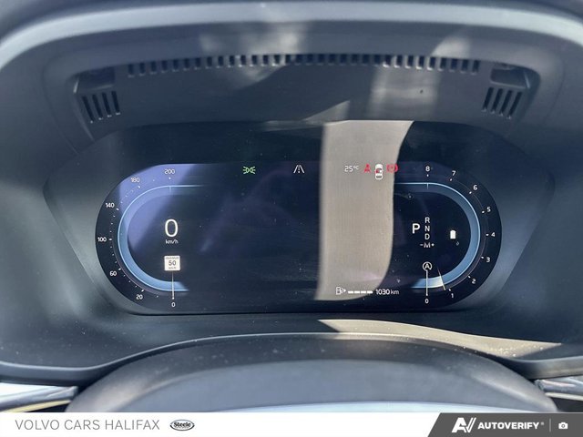 2024 Volvo XC60 Plus Dark Theme-14