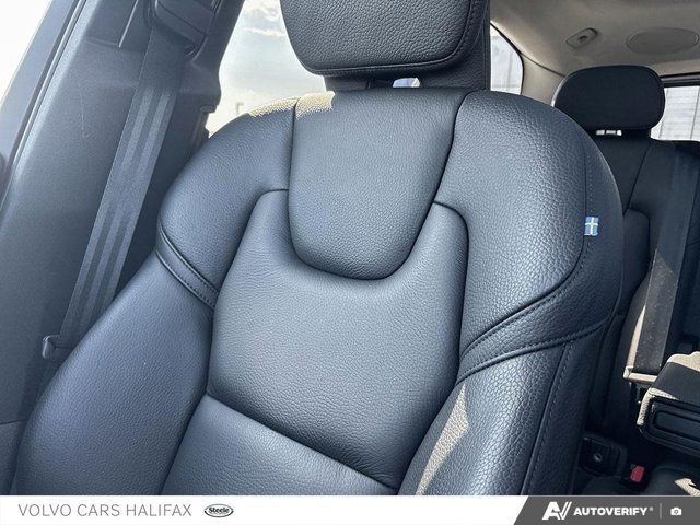 2024 Volvo XC60 Plus Dark Theme-19