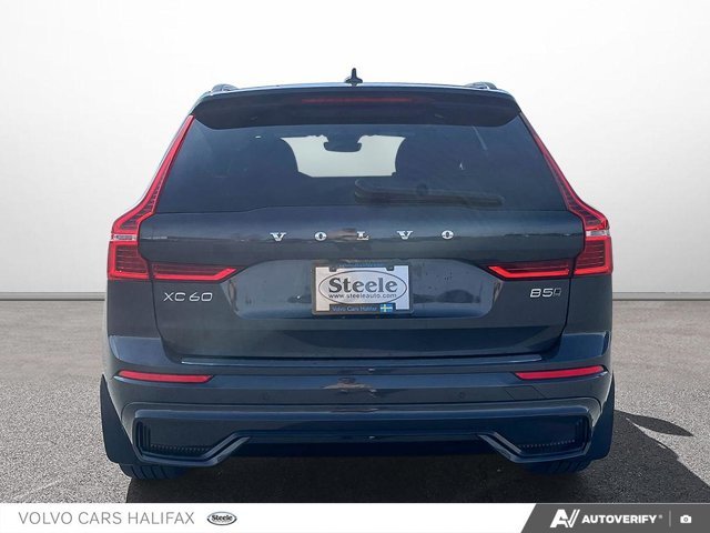 2024 Volvo XC60 Ultimate Dark Theme-4