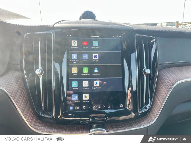 2024 Volvo XC60 Ultimate Dark Theme-16