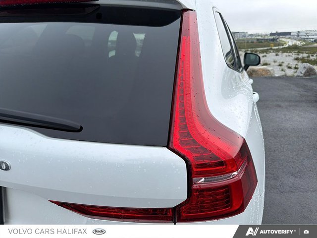 Volvo XC60 Core Dark Theme 2024-10