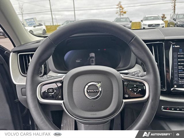 2025 Volvo XC60 Plus Dark Theme-13