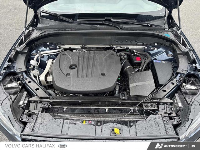 2025 Volvo XC60 Plus Dark Theme-9