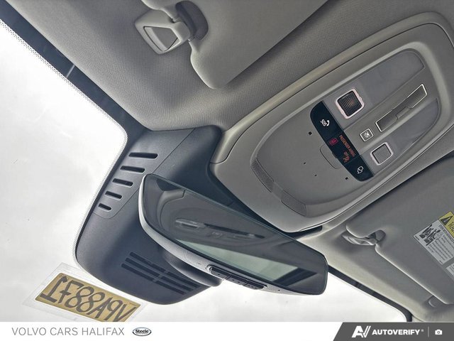 2025 Volvo XC60 Plus Dark Theme-20