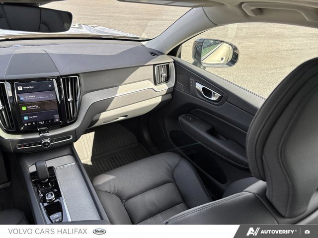 2025 Volvo XC60 Plus Dark Theme-20