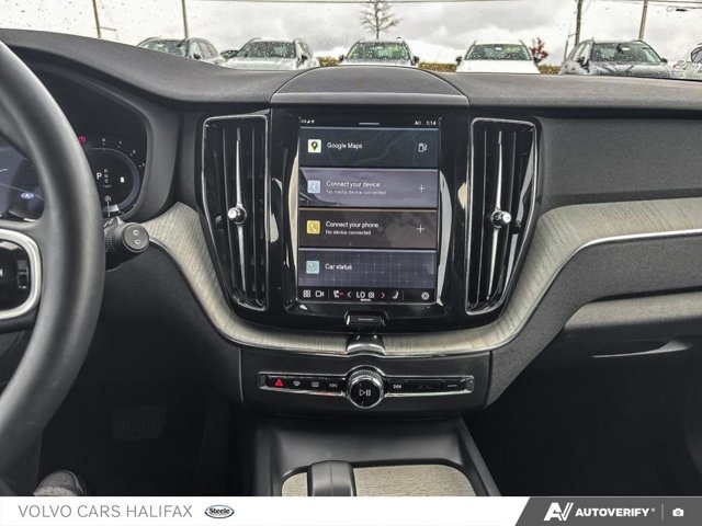 2025 Volvo XC60 Plus Dark Theme-18
