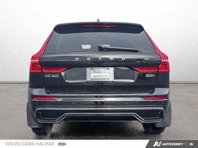 2025 Volvo XC60 Plus Dark Theme-4