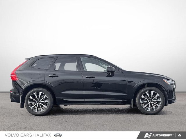 2025 Volvo XC60 Plus Dark Theme-2