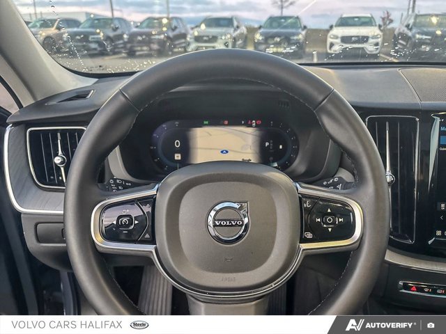 2025 Volvo XC60 Plus Dark Theme-13