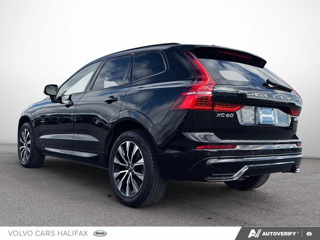 2025 Volvo XC60 Plus Dark Theme-3